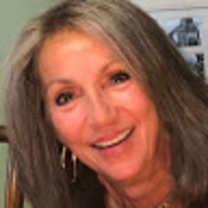 Meet your Posher, Cynthia ballas